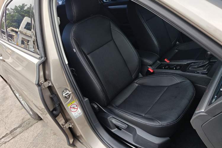 Used Volkswagen Lamando 2018 230TSI DSG Fashion Edition Right Front Seat