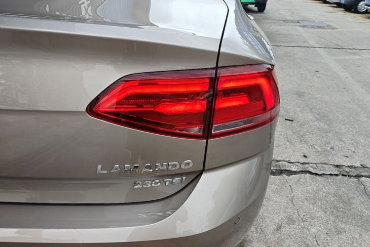 Used Volkswagen Lamando 2018 230TSI DSG Fashion Edition Right Rear Taillight
