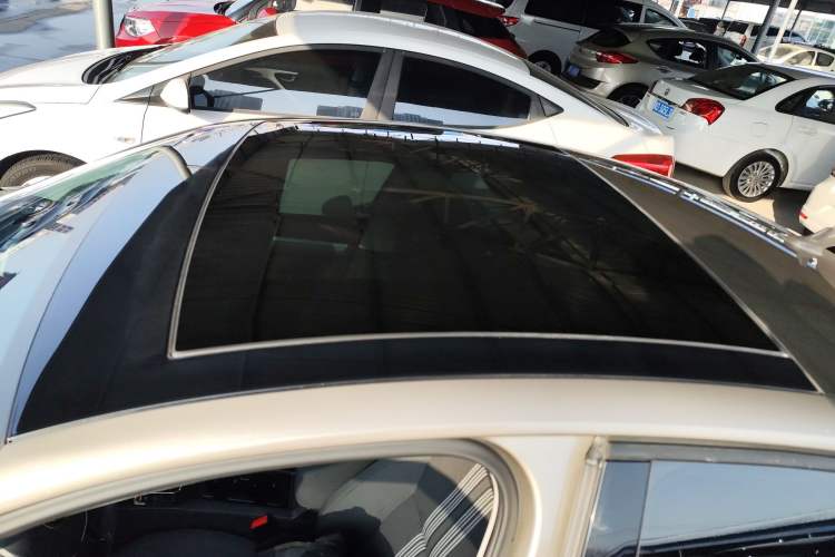 Used Volkswagen Lamando 2018 230TSI DSG Fashion Edition Roof