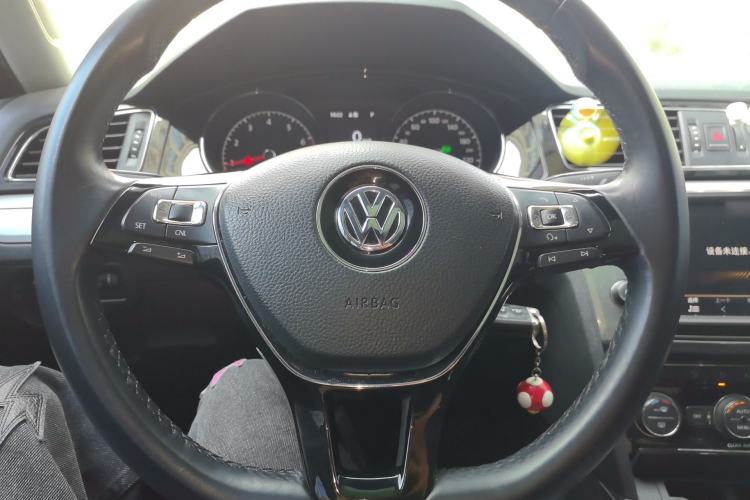 Used Volkswagen Lamando 2018 280TSI DSG Comfort Edition Steering Wheel
