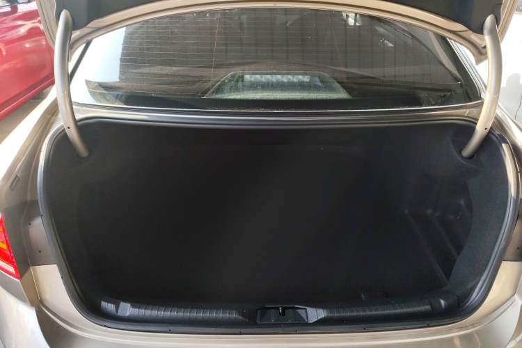 Used Volkswagen Lamando 2018 230TSI DSG Fashion Edition Trunk