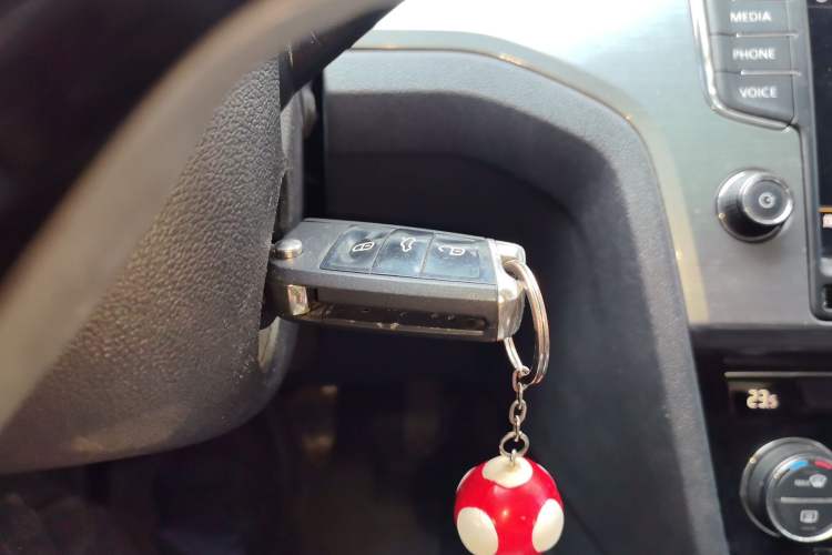 Used Volkswagen Lamando 2018 280TSI DSG Comfort Edition Vehicle Key