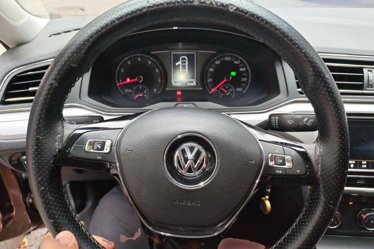 Used Volkswagen Lamando 2018 230TSI DSG Fashion Edition Steering Wheel