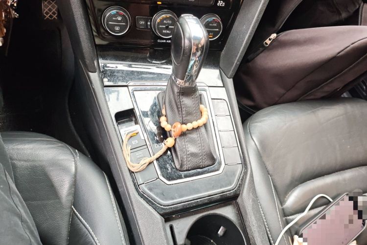 Used Volkswagen Lamando 2018 280TSI DSG Comfort Edition Gear Lever