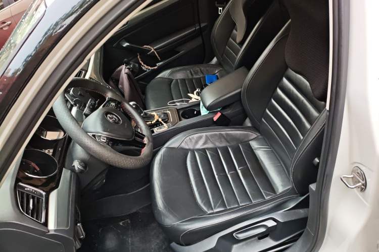 Used Volkswagen Lamando 2018 280TSI DSG Comfort Edition Left Front Seat
