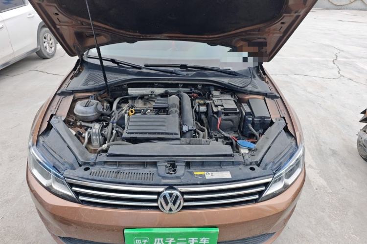Used Volkswagen Lamando 2018 230TSI DSG Fashion Edition Engine Bay