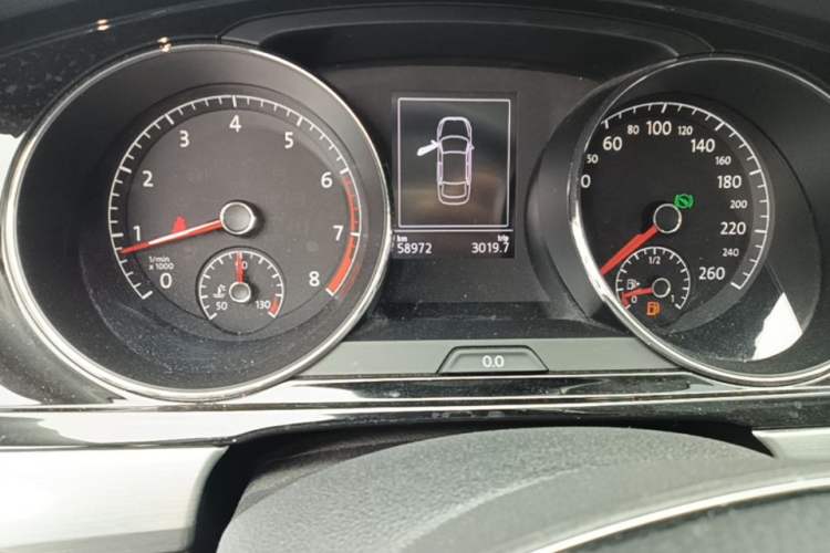 Used Volkswagen Lamando 2018 280TSI DSG Comfort Edition Instrument Cluster