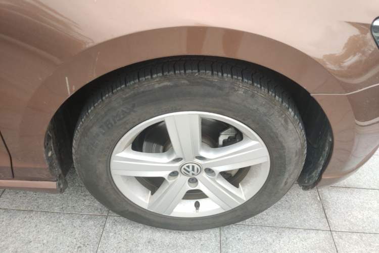 Used Volkswagen Lamando 2018 230TSI DSG Fashion Edition Right Front Wheel Hub