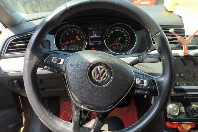 Used Volkswagen Lamando 2018 280TSI DSG Comfort Edition Steering Wheel