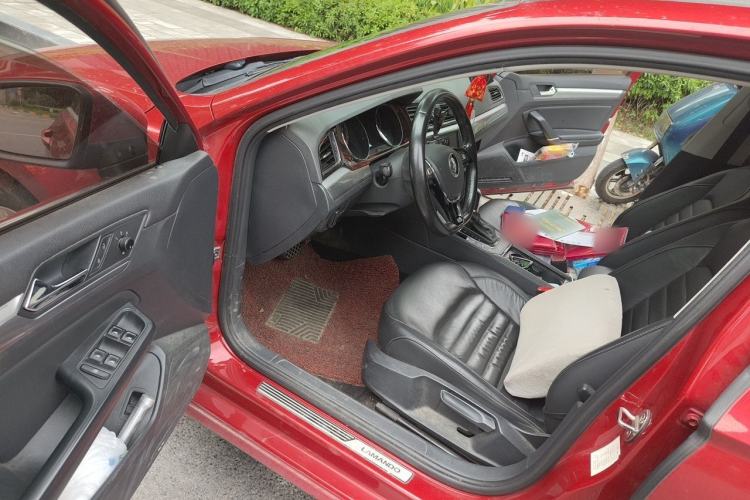 Used Volkswagen Lamando 2018 280TSI DSG Comfort Edition Driver Seat