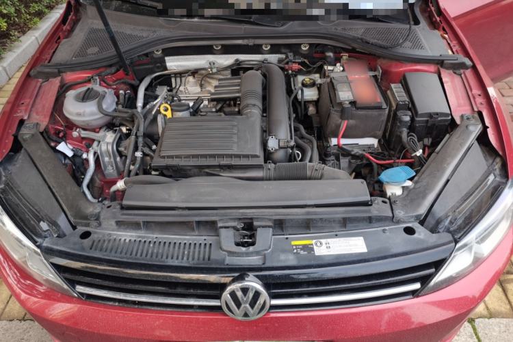 Used Volkswagen Lamando 2018 280TSI DSG Comfort Edition Engine Bay