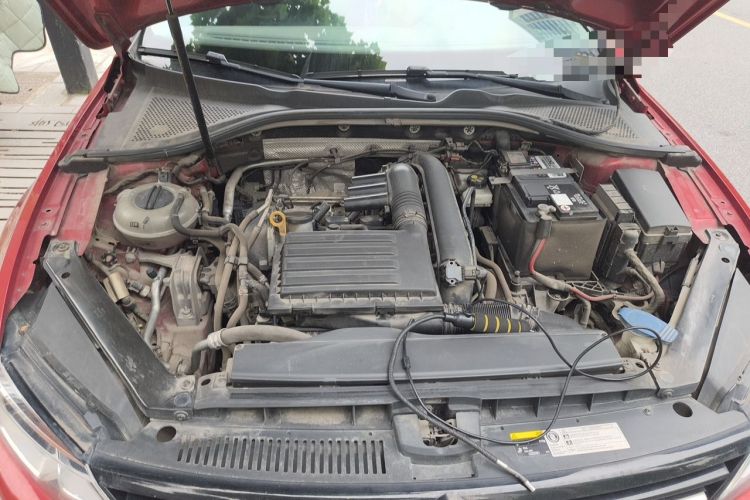 Used Volkswagen Lamando 2018 280TSI DSG Comfort Edition Engine Bay