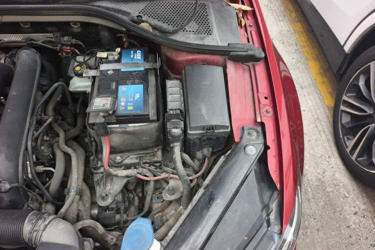 Used Volkswagen Lamando 2018 280TSI DSG Comfort Edition Engine Bay Left