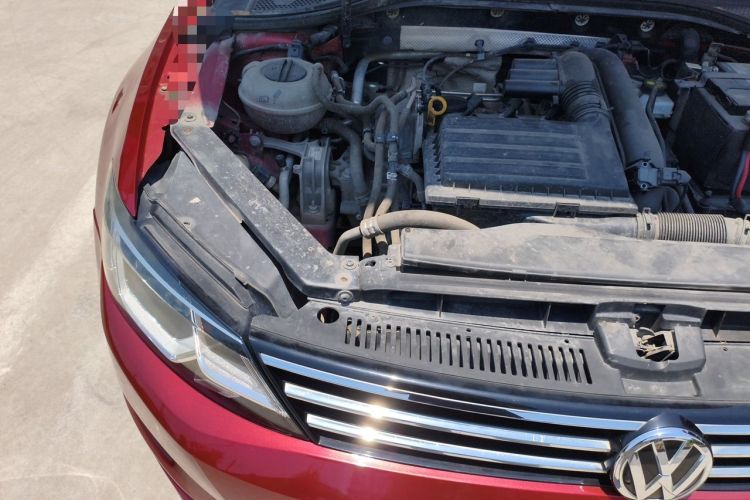 Used Volkswagen Lamando 2018 280TSI DSG Comfort Edition Engine Bay Right