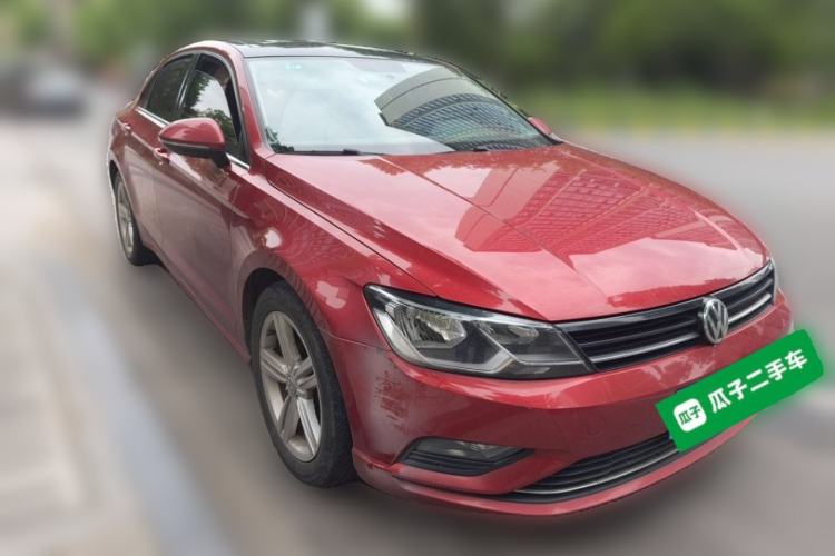 Used Volkswagen Lamando 2018 280TSI DSG Comfort Edition Front Right 45 Deg
