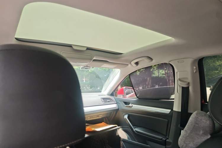 Used Volkswagen Lamando 2018 280TSI DSG Comfort Edition Headliner