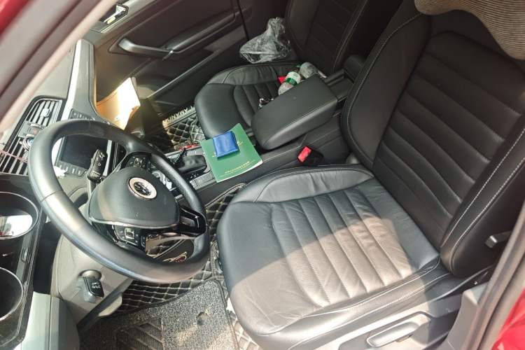 Used Volkswagen Lamando 2018 280TSI DSG Comfort Edition Left Front Seat