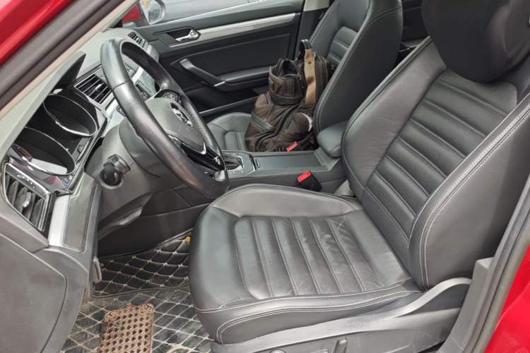 Used Volkswagen Lamando 2018 280TSI DSG Luxury Edition Left Front Seat