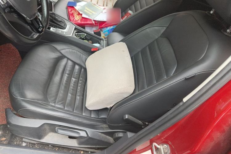 Used Volkswagen Lamando 2018 280TSI DSG Comfort Edition Left Front Seat