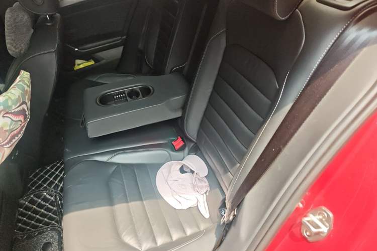 Used Volkswagen Lamando 2018 280TSI DSG Comfort Edition Left Rear Seat
