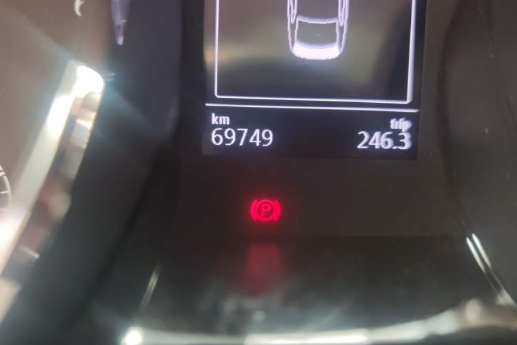 Used Volkswagen Lamando 2018 280TSI DSG Comfort Edition Odometer Close Up