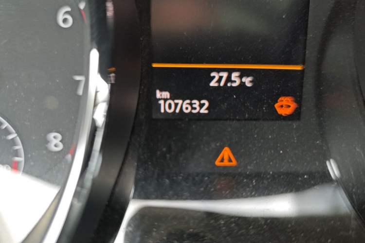 Used Volkswagen Lamando 2018 280TSI DSG Luxury Edition Odometer Close Up