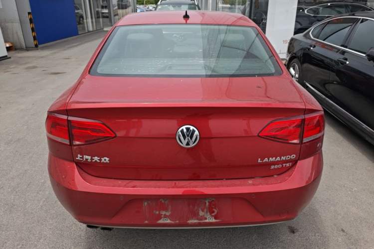 Used Volkswagen Lamando 2018 280TSI DSG Luxury Edition Rear