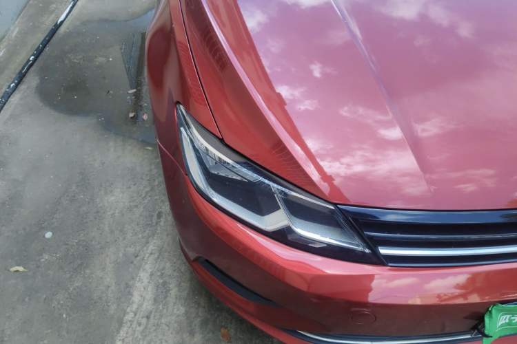 Used Volkswagen Lamando 2018 280TSI DSG Comfort Edition Right Front Headlight