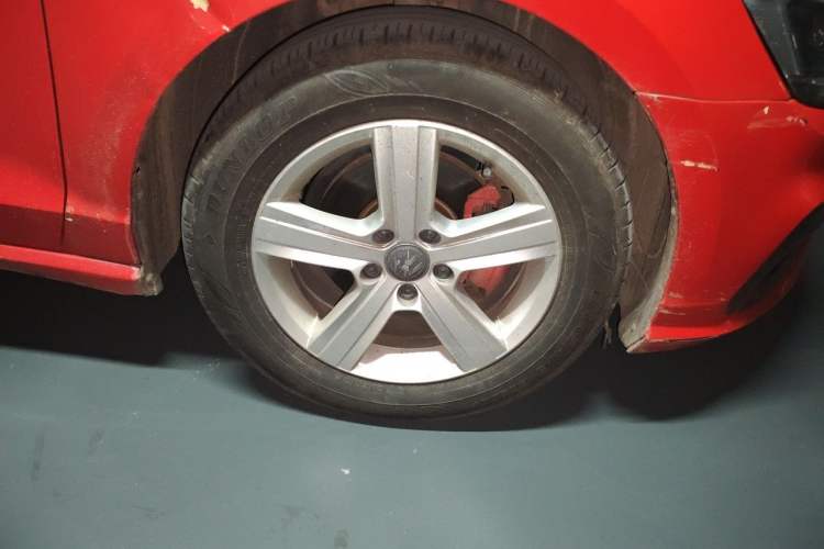 Used Volkswagen Lamando 2018 230TSI DSG Fashion Edition Right Front Wheel Hub