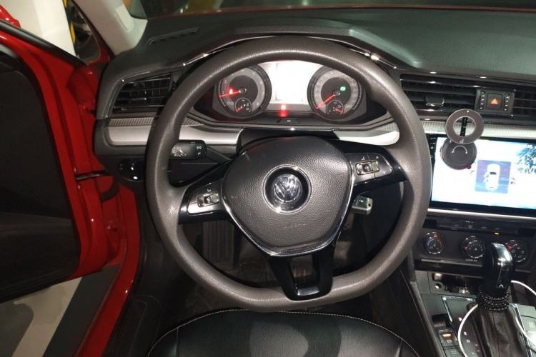 Used Volkswagen Lamando 2018 230TSI DSG Fashion Edition Steering Wheel