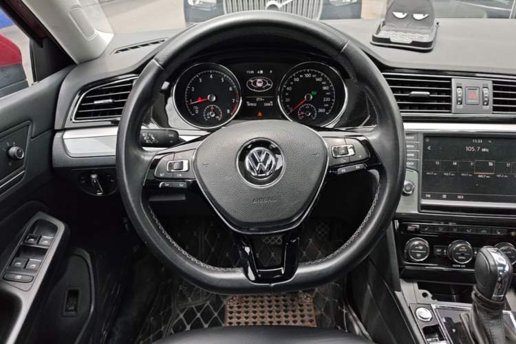 Used Volkswagen Lamando 2018 280TSI DSG Luxury Edition Steering Wheel