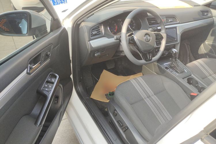 Used Volkswagen Lamando 2018 230TSI DSG Fashion Edition Driver Seat