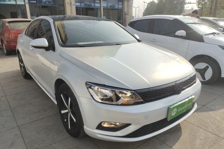 Used Volkswagen Lamando 2018 230TSI DSG Fashion Edition Front Right 45 Deg