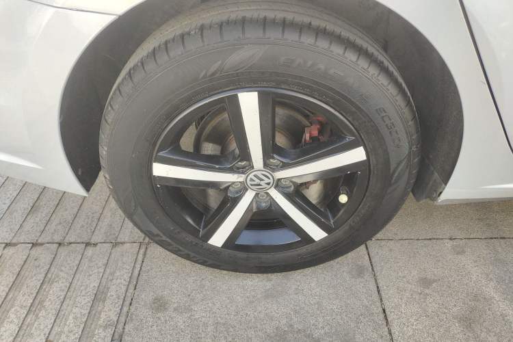 Used Volkswagen Lamando 2018 230TSI DSG Fashion Edition Right Rear Wheel Hub