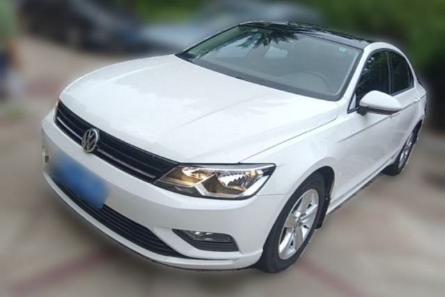 Ojetý Volkswagen Lamando 2018 230TSI DSG Fashion Edition