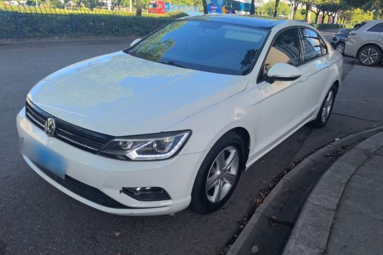 Używany Volkswagen Lamando 2018 230TSI DSG Fashion Edition Guazi used car, China used car export, Used car for sale, Used  cars, Cheapest cars for sale
