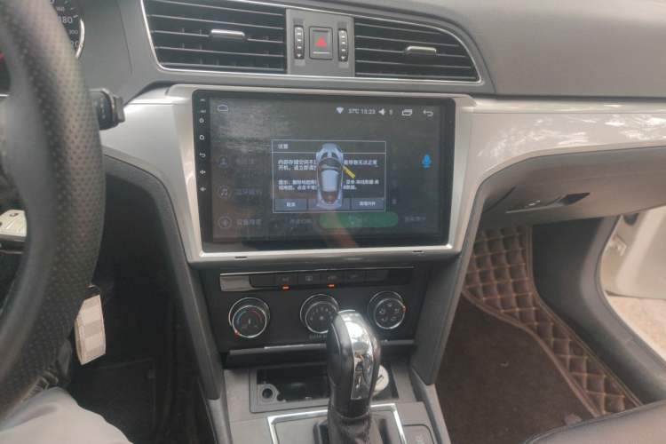 Used Volkswagen Lamando 2018 230TSI DSG Fashion Edition Audio And AC Panel