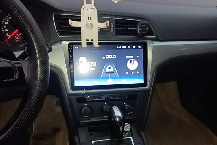 Used Volkswagen Lamando 2018 230TSI DSG Fashion Edition Audio And AC Panel