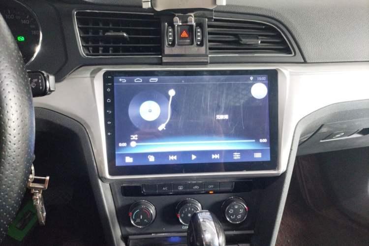 Used Volkswagen Lamando 2018 230TSI DSG Fashion Edition Audio And AC Panel