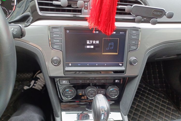Used Volkswagen Lamando 2018 280TSI DSG Comfort Edition Audio And AC Panel
