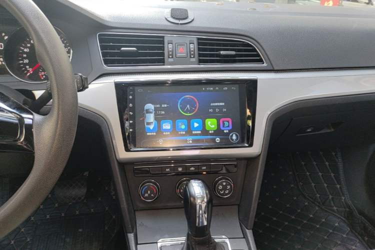 Used Volkswagen Lamando 2018 230TSI DSG Fashion Edition Audio And AC Panel
