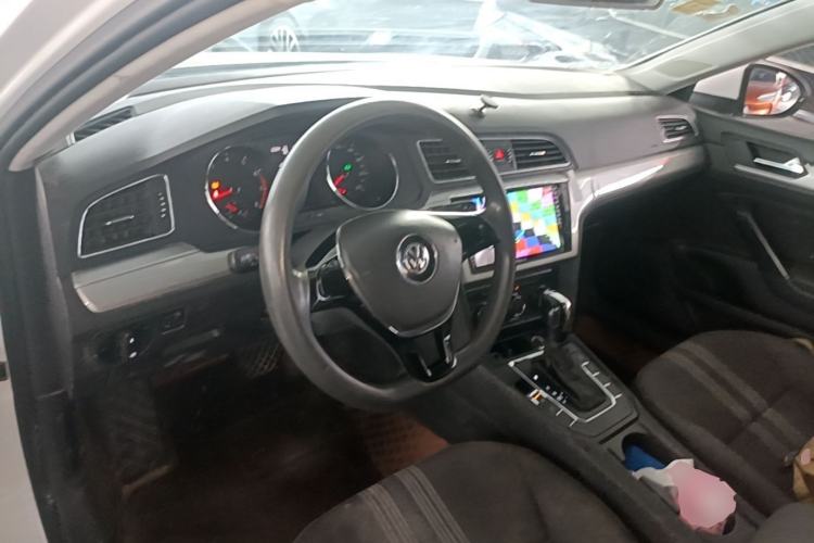 Used Volkswagen Lamando 2018 230TSI DSG Fashion Edition Center Console