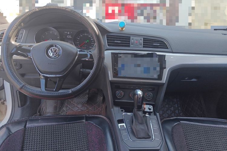 Used Volkswagen Lamando 2018 230TSI DSG Fashion Edition Center Console