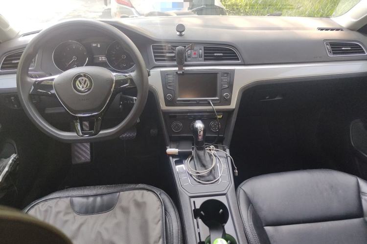 Used Volkswagen Lamando 2018 230TSI DSG Fashion Edition Center Console