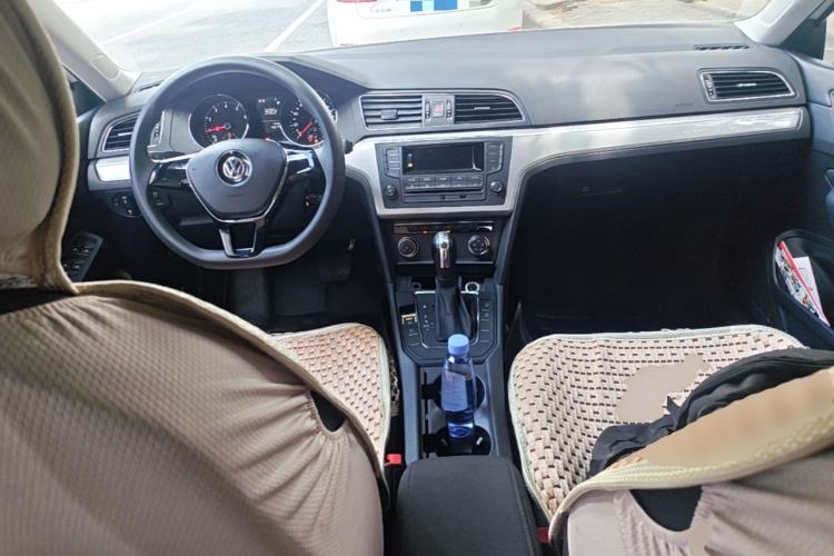 Used Volkswagen Lamando 2018 230TSI DSG Fashion Edition Center Console
