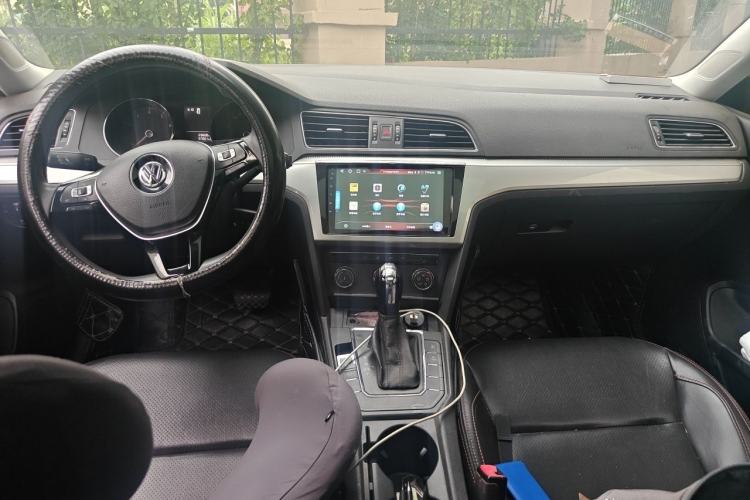 Used Volkswagen Lamando 2018 230TSI DSG Fashion Edition Center Console