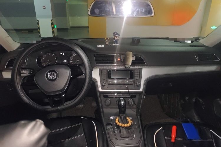 Used Volkswagen Lamando 2018 230TSI DSG Fashion Edition Center Console