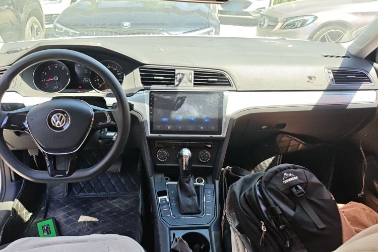 Used Volkswagen Lamando 2018 230TSI DSG Fashion Edition Center Console
