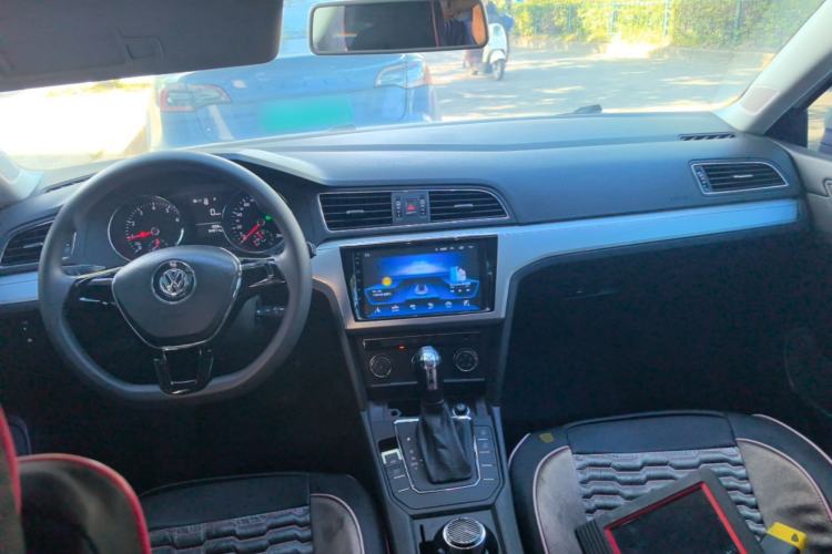 Used Volkswagen Lamando 2018 230TSI DSG Fashion Edition Center Console