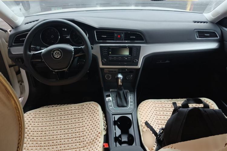 Used Volkswagen Lamando 2018 230TSI DSG Fashion Edition Center Console